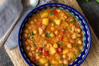 Classic Spanish Garbanzo Stew