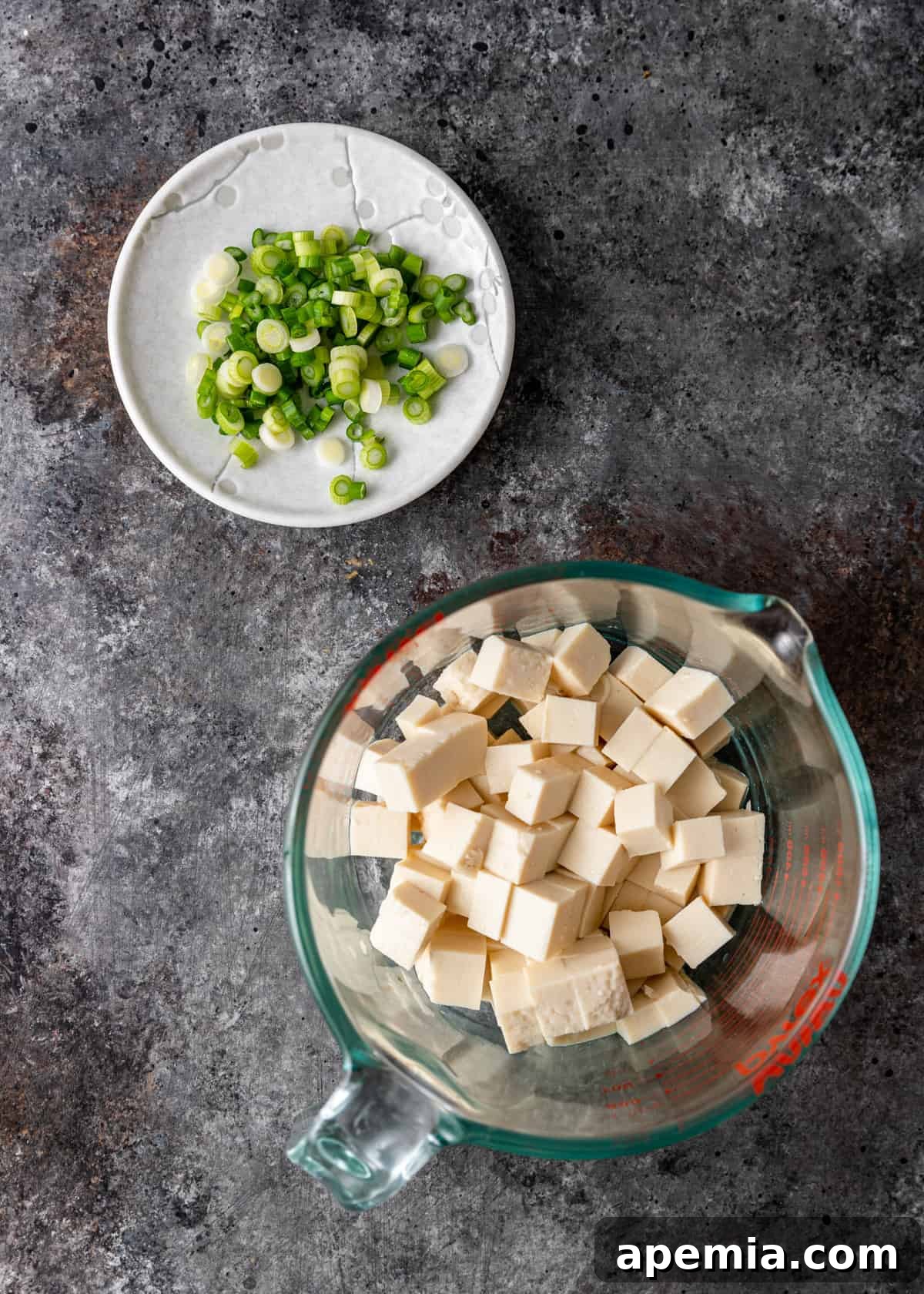 Simple Japanese Miso Soup 5 chopped tofu in bowl