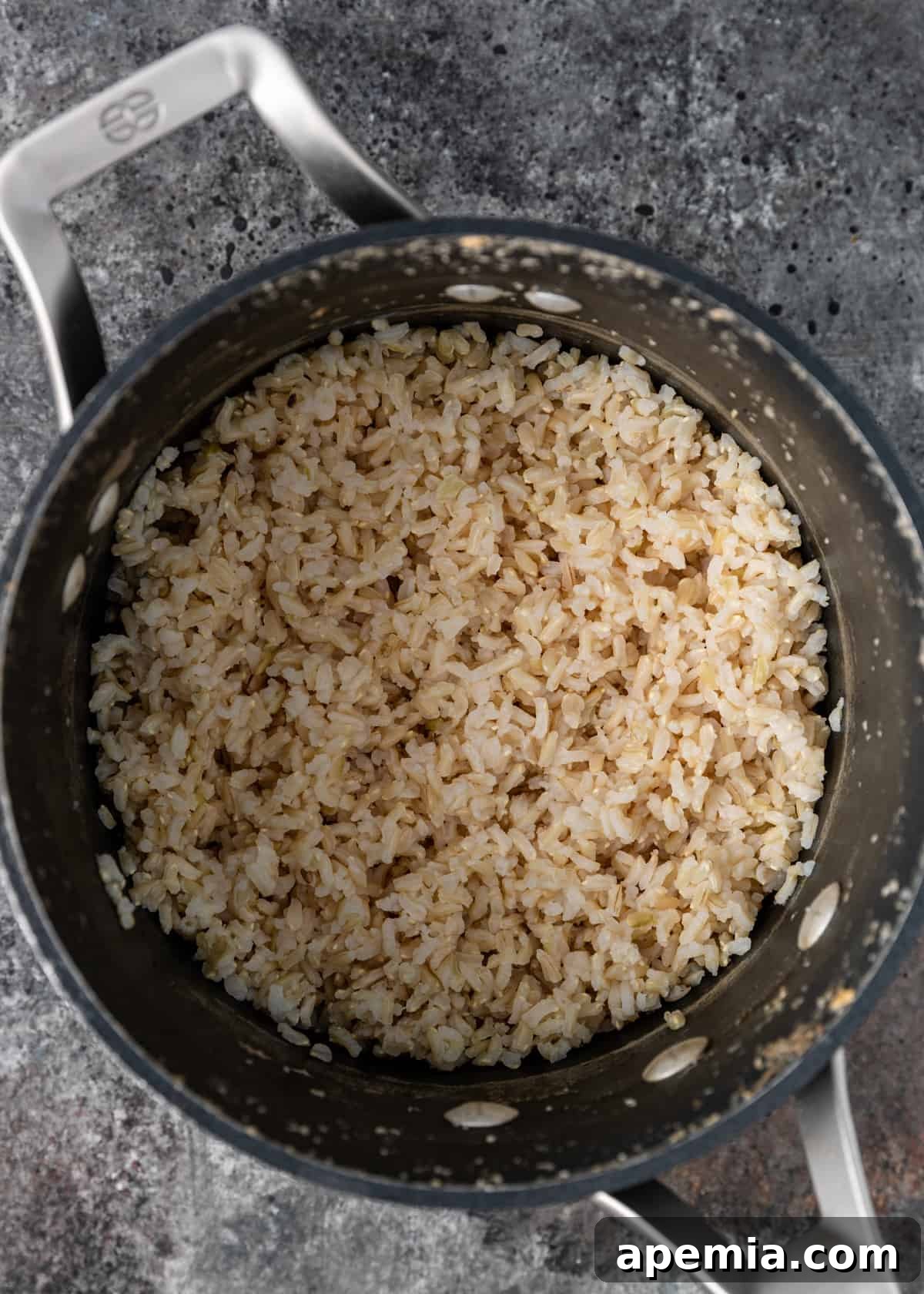 brown rice in pan
