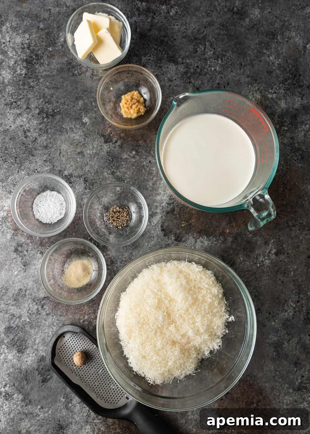 ingredients for alfredo sauce on table