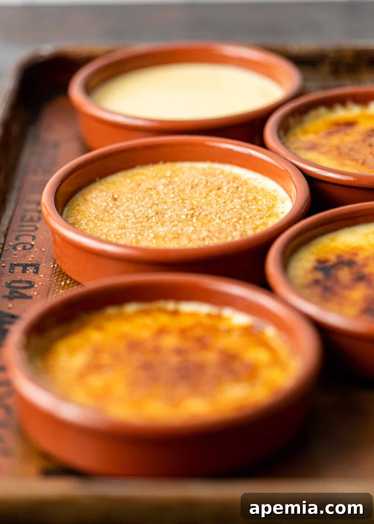 side view: crema catalana after caramelization