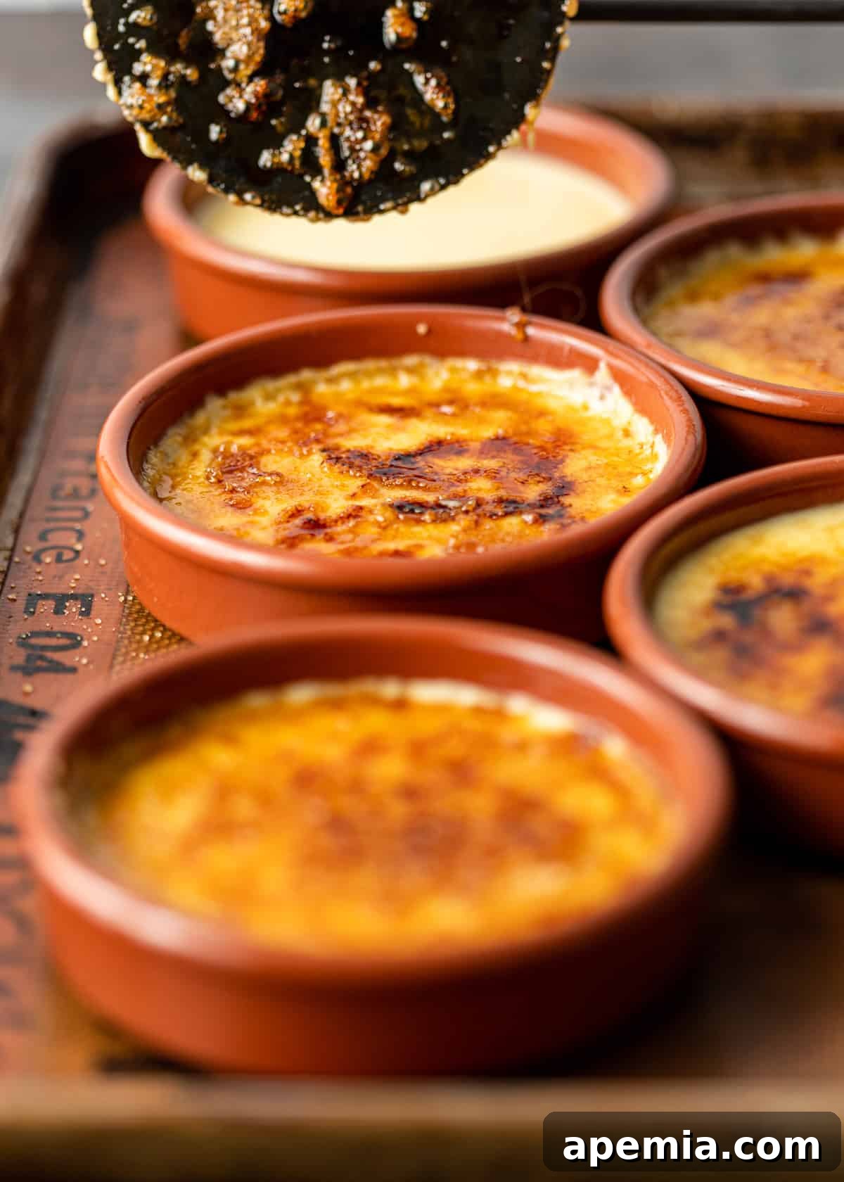 side view: lifting a catalana iron from my crema catalana recipe