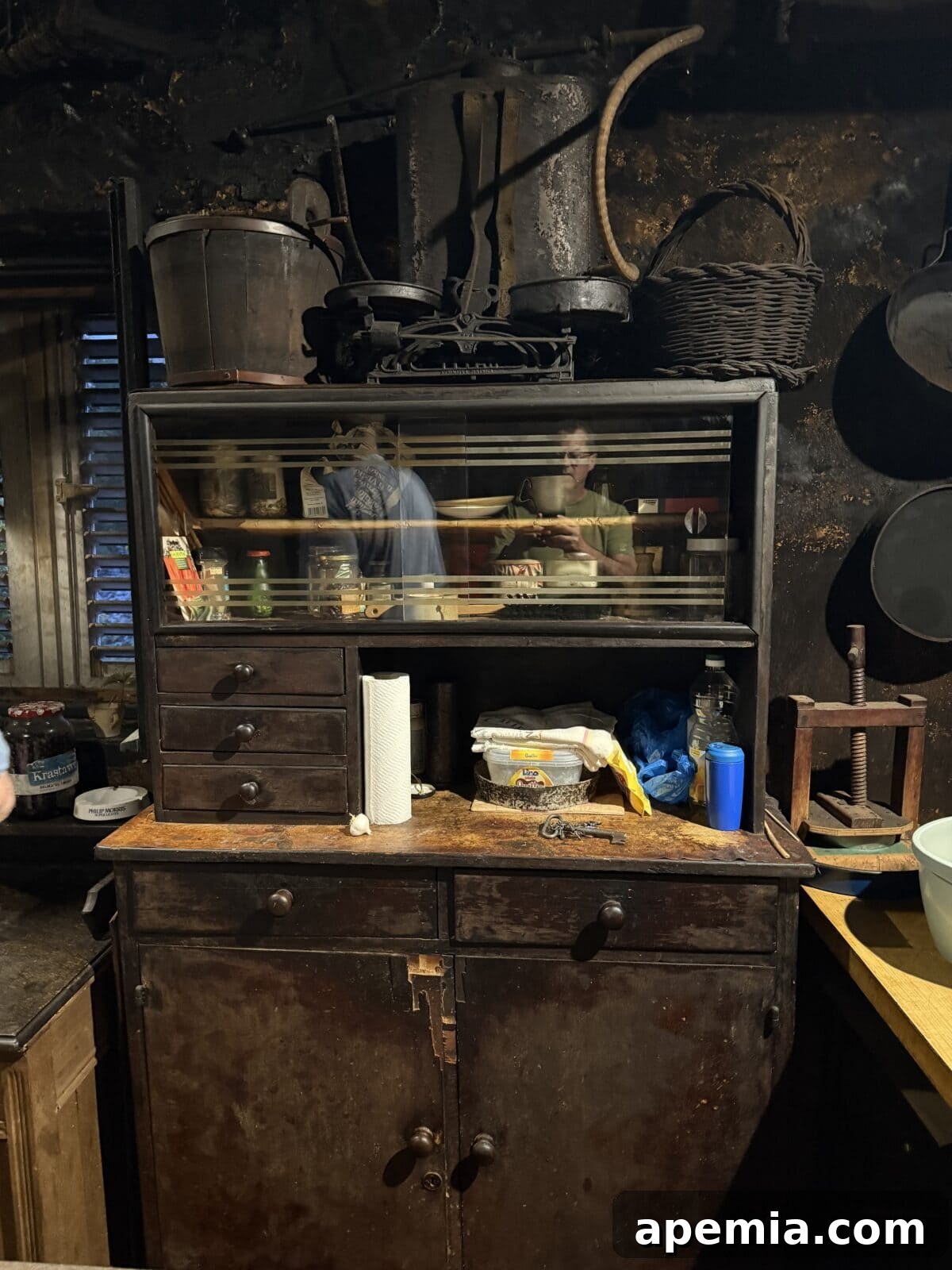 Preparing ingredients for smoking
