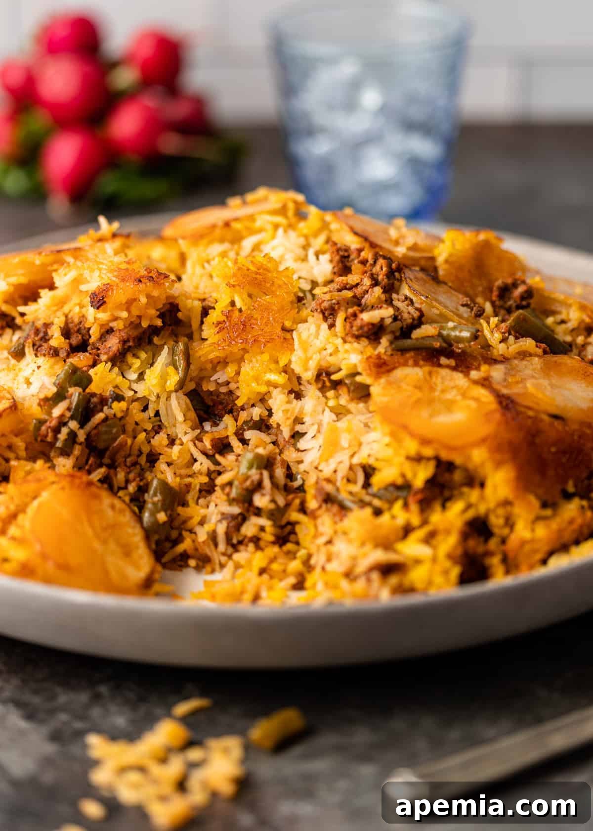 side view: my lubia polo recipe with ground beef and green beans