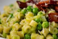 Classic Pasta e Piselli: Italian Pasta with Peas Recipe