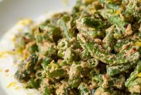 Loubieh B’Joz: Lebanese Green Beans with Walnuts